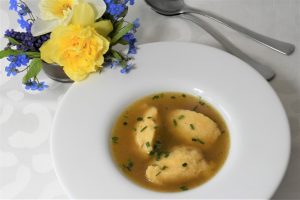 Grießnockerlsuppe Rezept