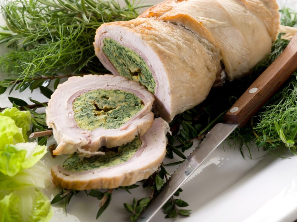 Gefüllter Putenrollbraten
