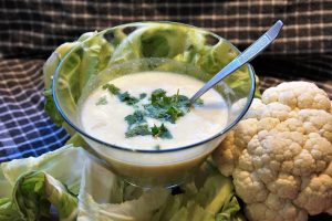 Klassische Blumenkohlsuppe