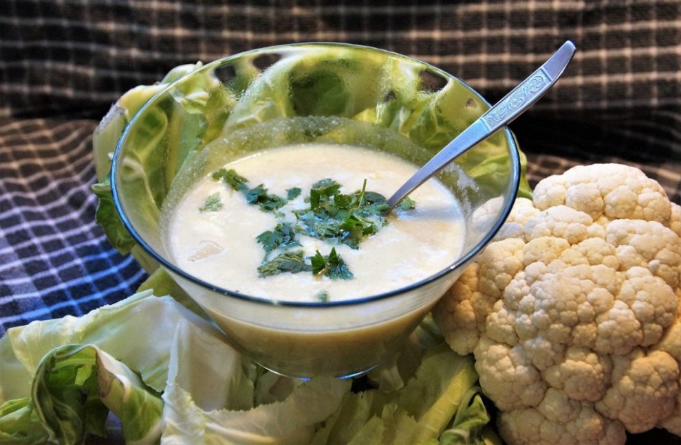 Klassische Blumenkohlsuppe