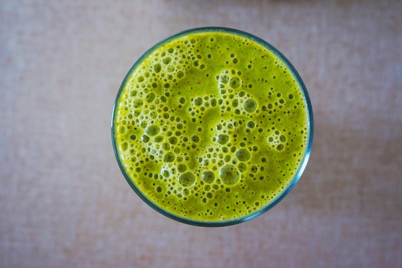 Smoothies machen aus Gemüseresten